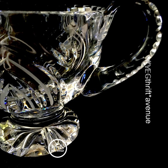 COPY - 𝓥𝓲𝓷𝓽𝓪𝓰𝓮 German crystal sauce /gravy pitcher - Picture 2 of 7